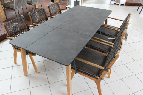 Zebra Lenyx Diningtisch 220x95cm AUSSTELLUNGSTCK! (Abholartikel)